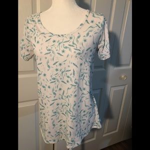 Lularoe Small Classic T